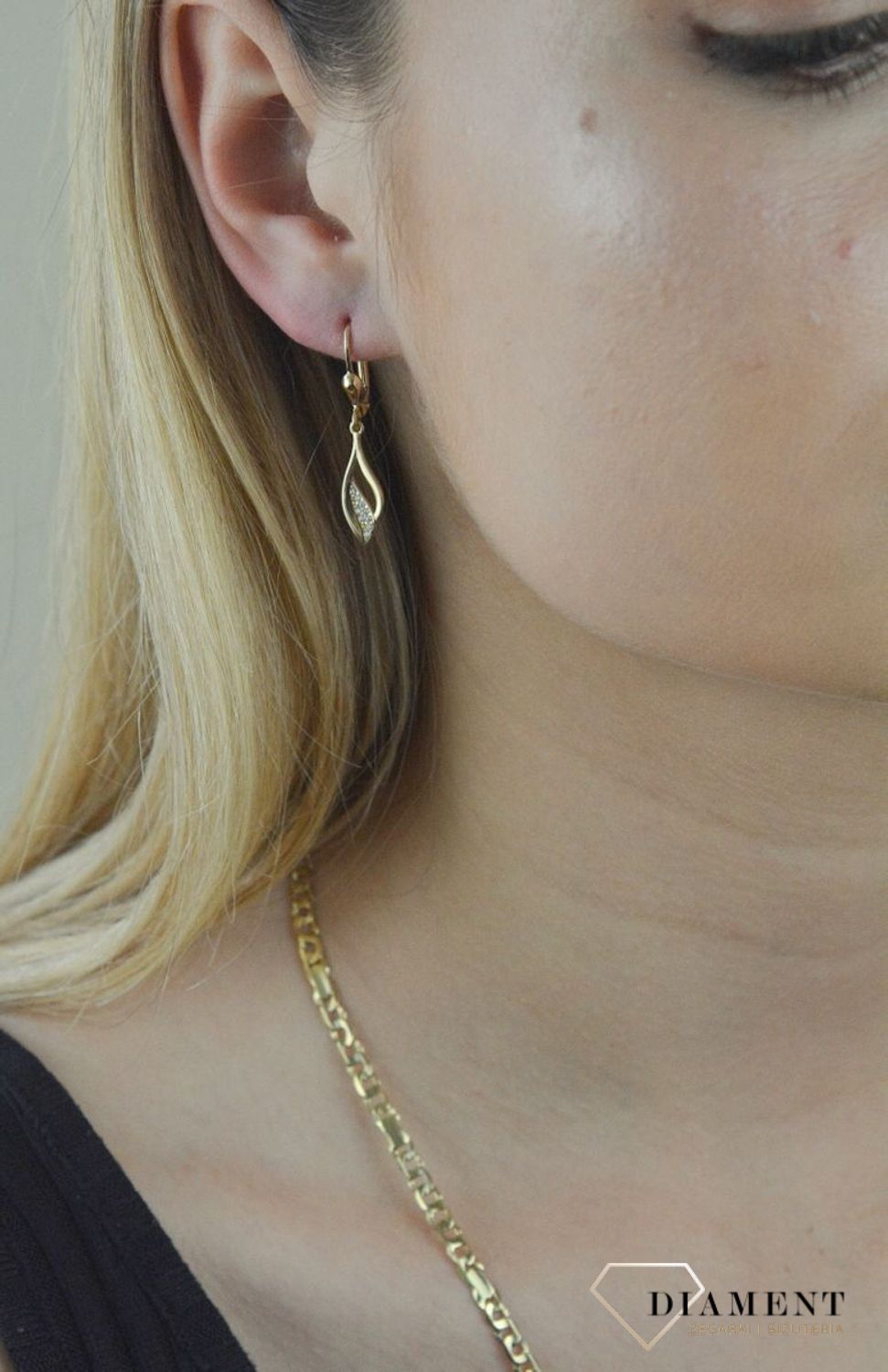 Złote kolczyki 585 wiszące łezki z cyrkonią KL 7569A.png